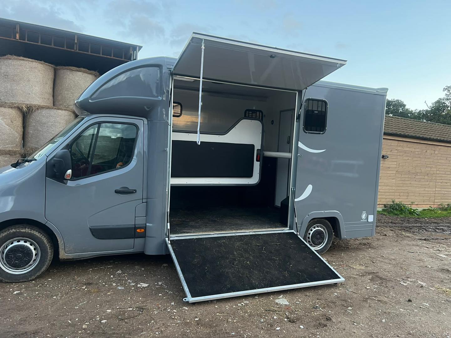 Southwest Horseboxes